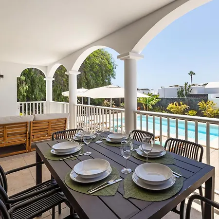 Amara - Sea Views & Private Heated Pool * Playa Blanca (Lanzarote)
