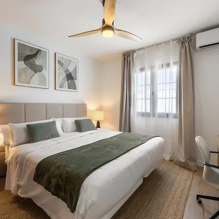 Amara - Sea Views & Private Heated Pool *
