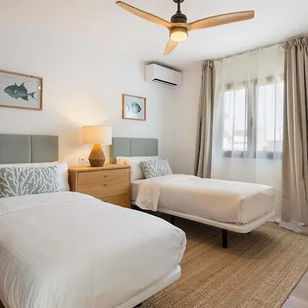 Amara - Sea Views & Private Heated Pool * Playa Blanca (Lanzarote)