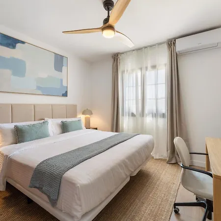 Amara - Sea Views & Private Heated Pool *
