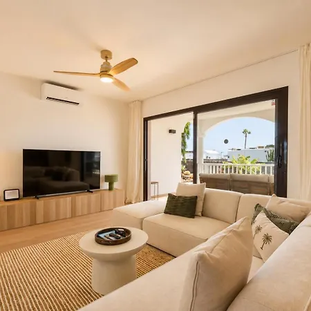Willa Amara - Sea Views & Private Heated Pool *