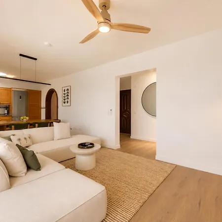 Amara - Sea Views & Private Heated Pool Villa